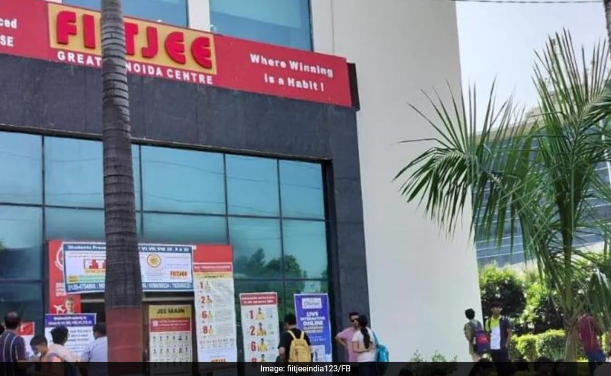 “7 साल में 100 करोड़ रुपये”: संकट के बीच टीचर्स की भर्ती के लिए FIITJEE का पुराना विज्ञापन सामने आया