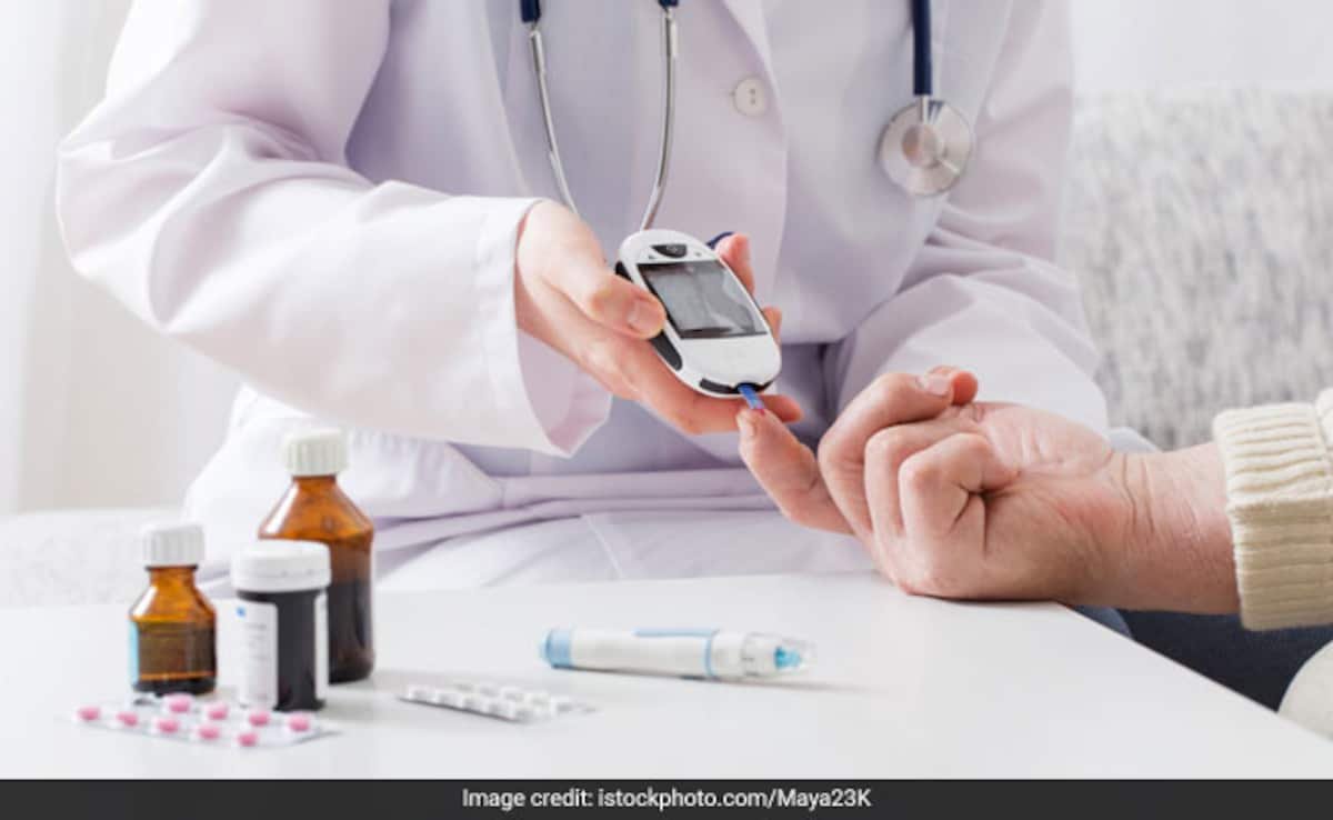सिर्फ मीठा खाने से नहीं बल्कि इस वजह से भी हो सकता है डायबिटीज, जानें क्या हैं Diabetes Cause