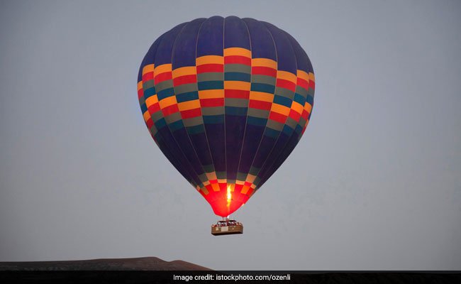 महाकुंभ में जा रहे हैं प्रयागराज तो कर सकते हैं ये 3 एरियल एक्टिविटीज, ट्रेवलर ने दिए काम के टिप्स