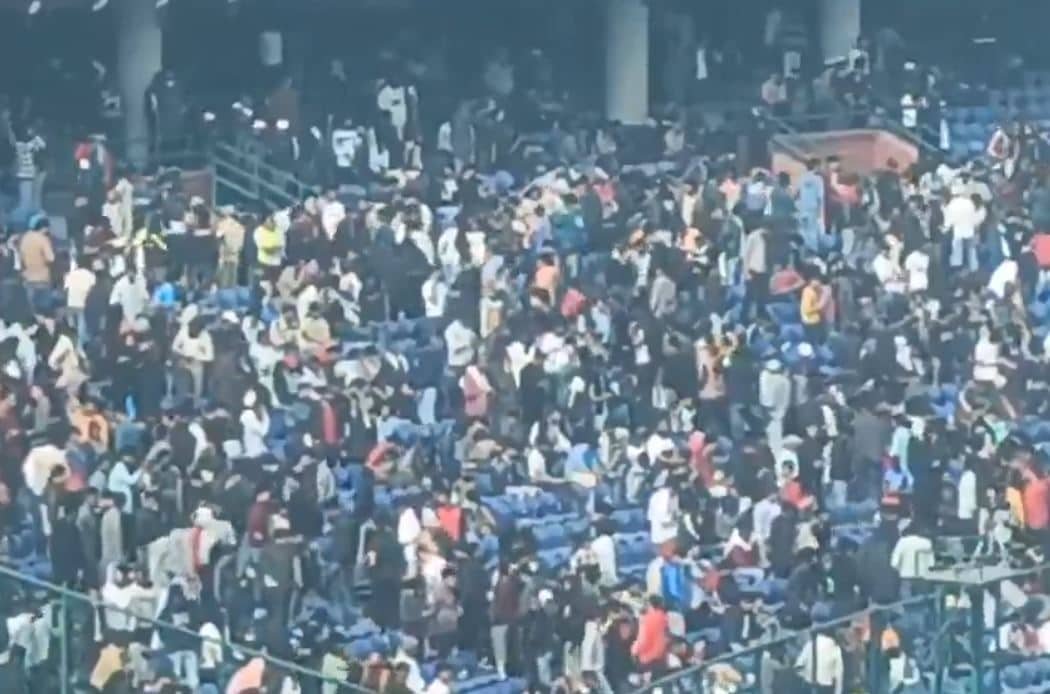 As Kohli Gets Clean Bowled On Ranji Return, Fans Flee From Stadium. Watch