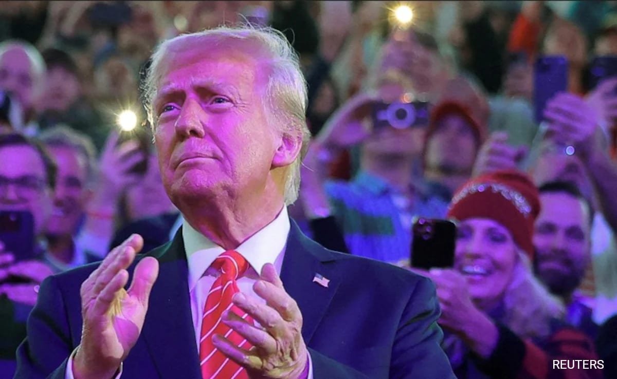 Donald Trump Inauguration LIVE: Before Oath, Trump Vows Immigration Crackdown