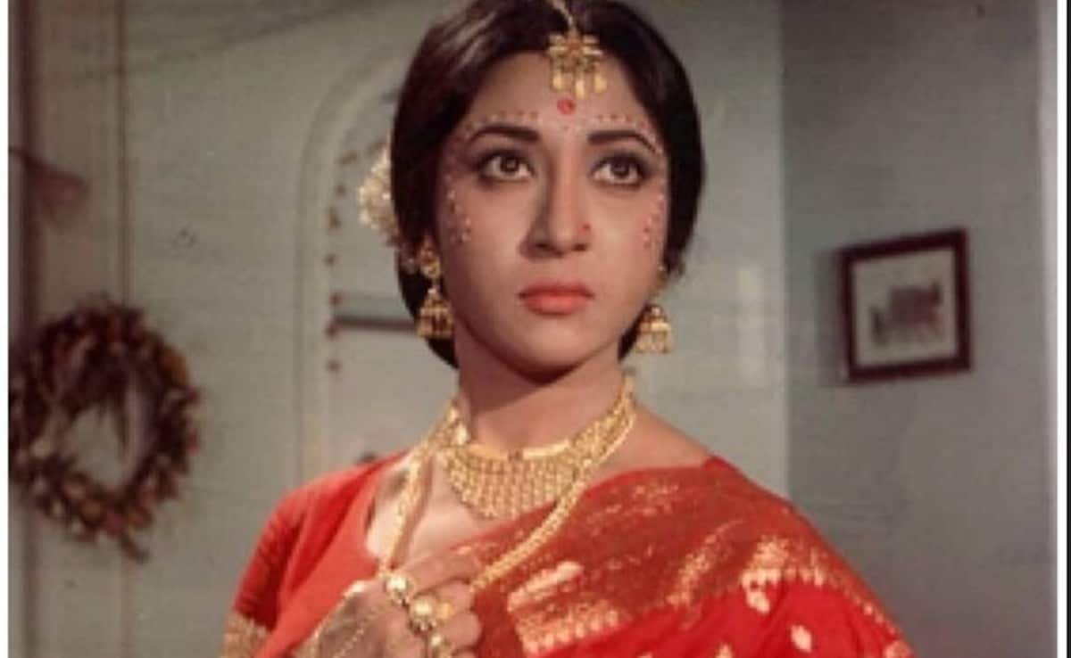 आमिर-सैफ, सलमान की हीरोइन रह चुकी एक्ट्रेस ने क्यों मशहूर संगीतकार पर लगाया किडनैपिंग का आरोप, कैसे तबाह हुआ माला सिन्हा की खूबसूरत बेटी का करियर ?