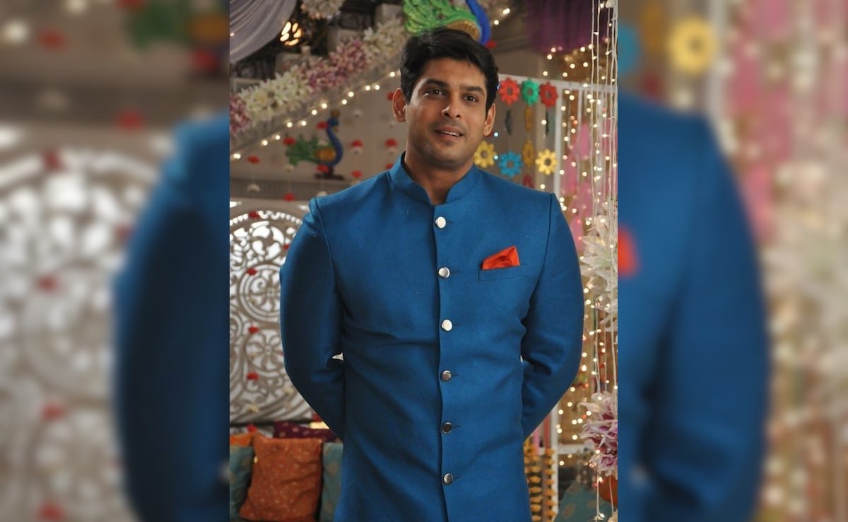 सिद्धार्थ शुक्ला का हो गया है दूसरा जन्म! एक्टर के हूबहू हमशक्ल को देख फैंस के उड़े तोते, बोले- कोई शहनाज को दिखाओ