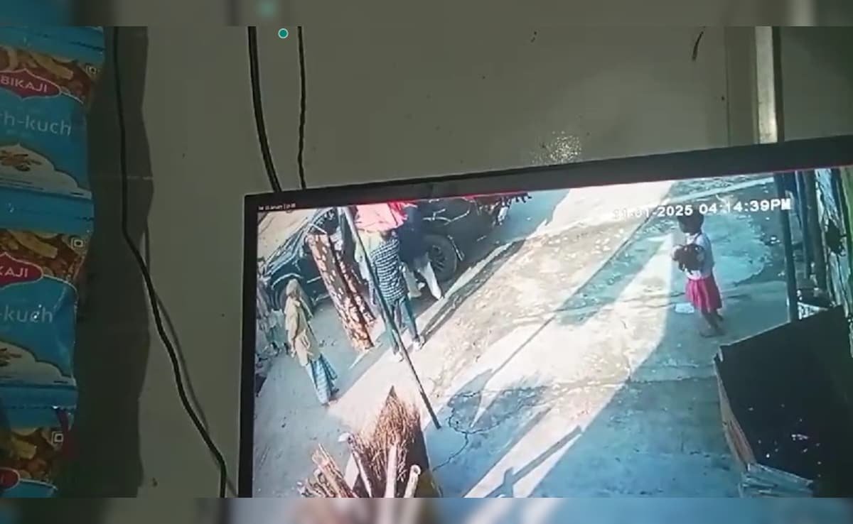 घसीटते हुए ले गया, अपहरण कर अपने नाम करवाई जमीन: बिहार में मंत्री के भाई की दादागीरी