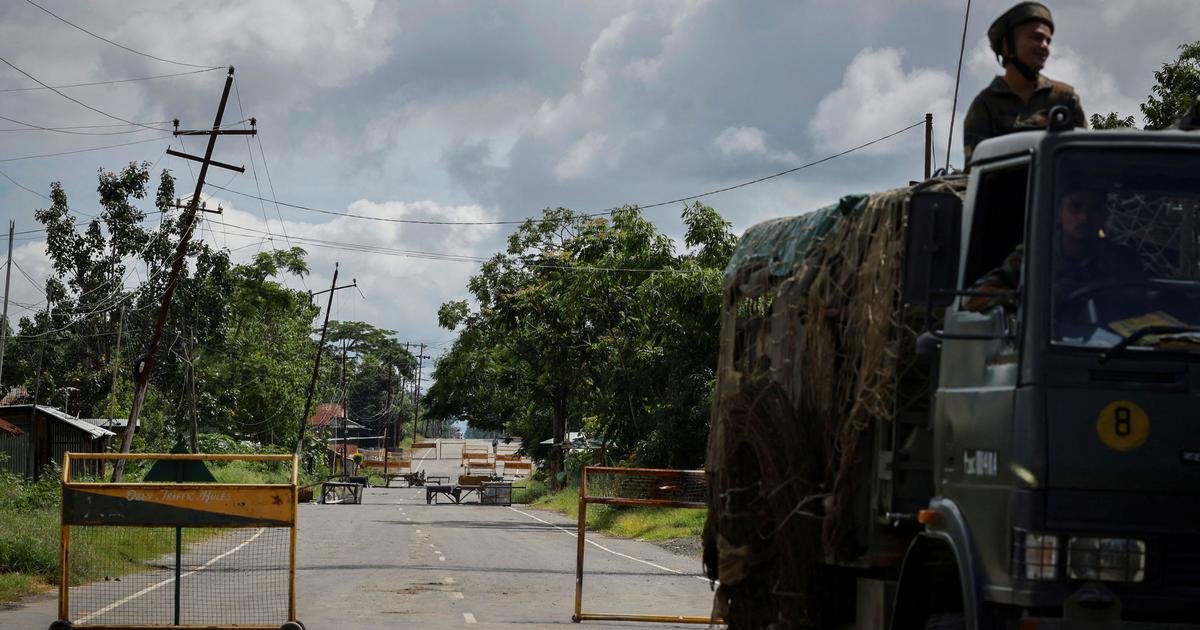 Manipur: Arms looted from India Reserve Battalion outpost in Thoubal