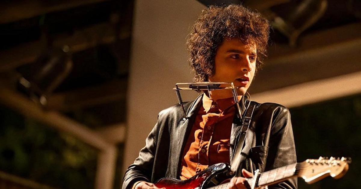 ‘A Complete Unknown’ review: An immersive chronicle of Bob Dylan’s music and lyrics