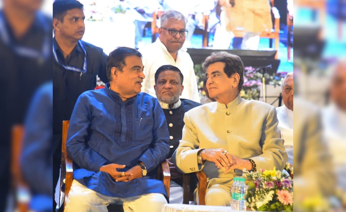 लेजेंडरी सुपरस्टार जितेंद्र को प्रतिष्ठित ‘ज्येष्ठ नागरिक’ सम्मान से नवाजा गया