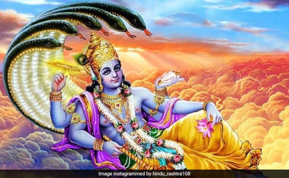 Vijaya Ekadashi 2025: इस दिन रखा जाएगा विजया एकादशी का व्रत, भगवान विष्णु के इन मंत्रों का कर सकते हैं जाप