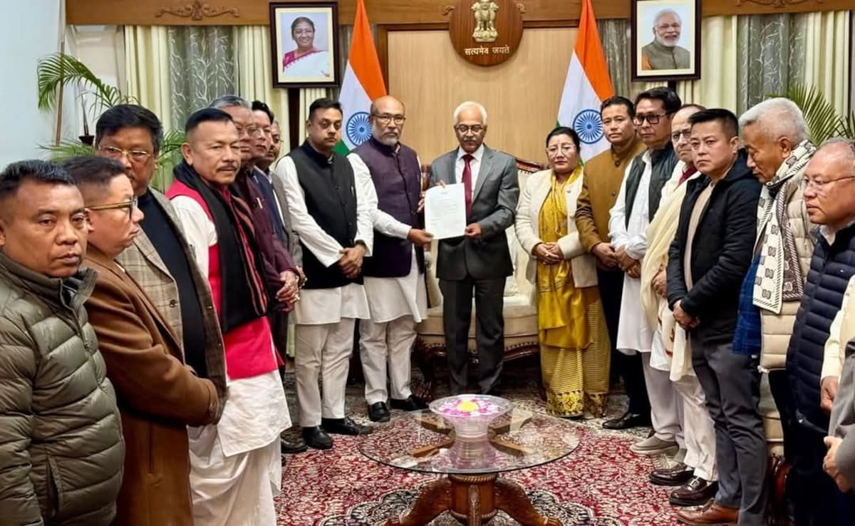 मणिपुर के CM एन बीरेन सिंह ने विधानसभा के बजट सत्र से पहले दिया इस्तीफा
