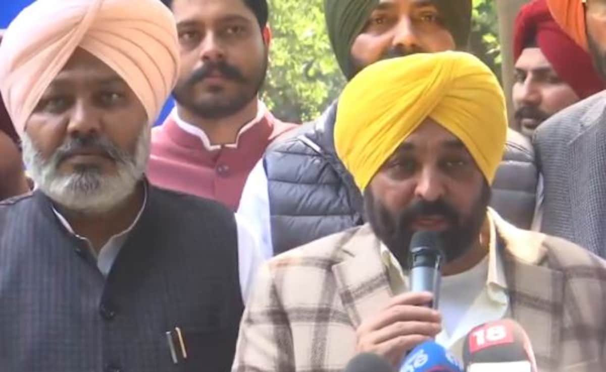 पंजाब विधायकों संग केजरीवाल की बैठक, भगवंत मान ने बताया आखिर किन मुद्दों पर हुई चर्चा