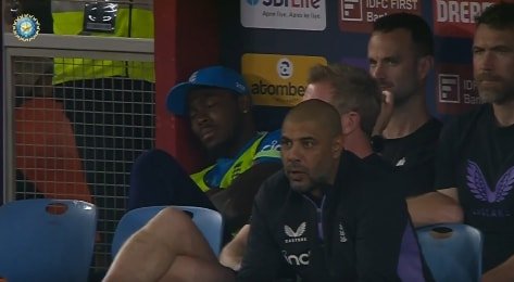 Camera Catches Archer Napping During 3rd ODI. Shastri’s Comment Viral