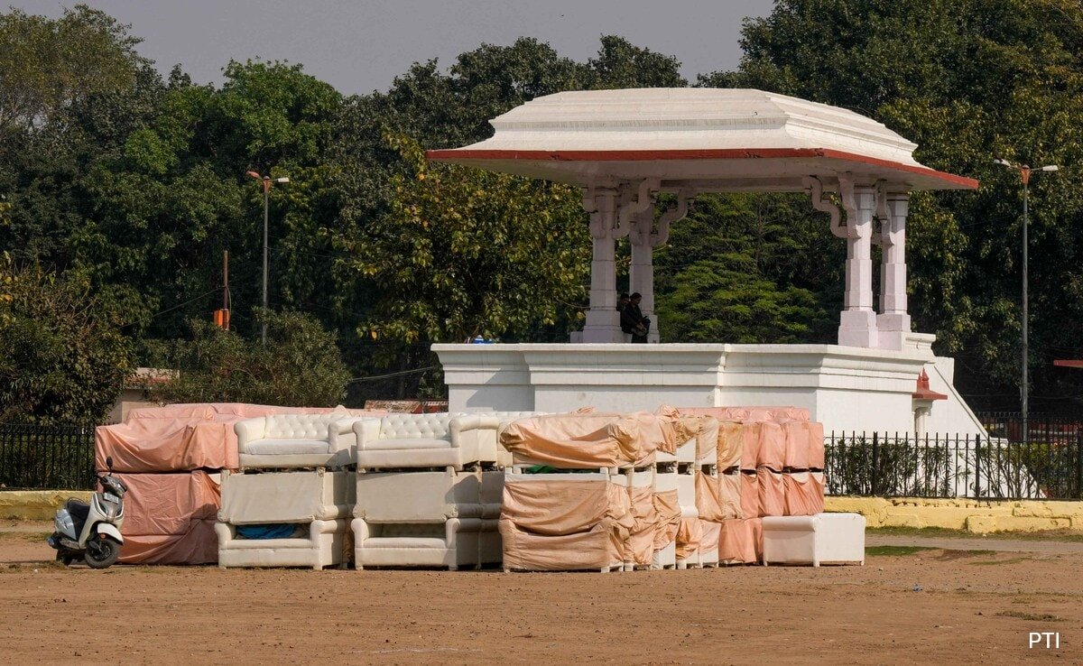 तीन विशाल मंच, PM-CM के साथ संतों की मौजूदगी, फिल्मी सितारों का जमघट… रामलीला मैदान में ऐसा होगा BJP सरकार का शपथ ग्रहण