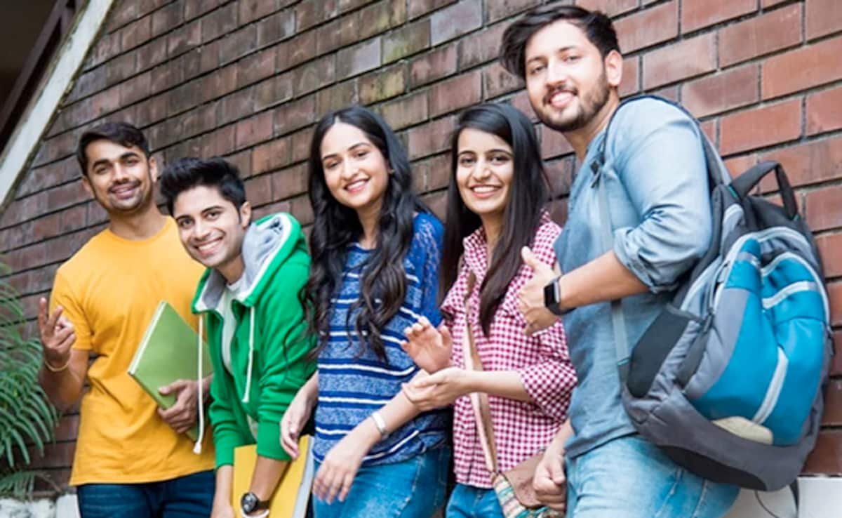 JEE Main 2025 रिजल्ट, राजस्थान के आयुष सिंघल ने किया टॉप, दूसरे नंबर पर कुशाग्र गुप्ता और तीसरे नंबर पर दिल्ली के दक्ष, Topper List देखें