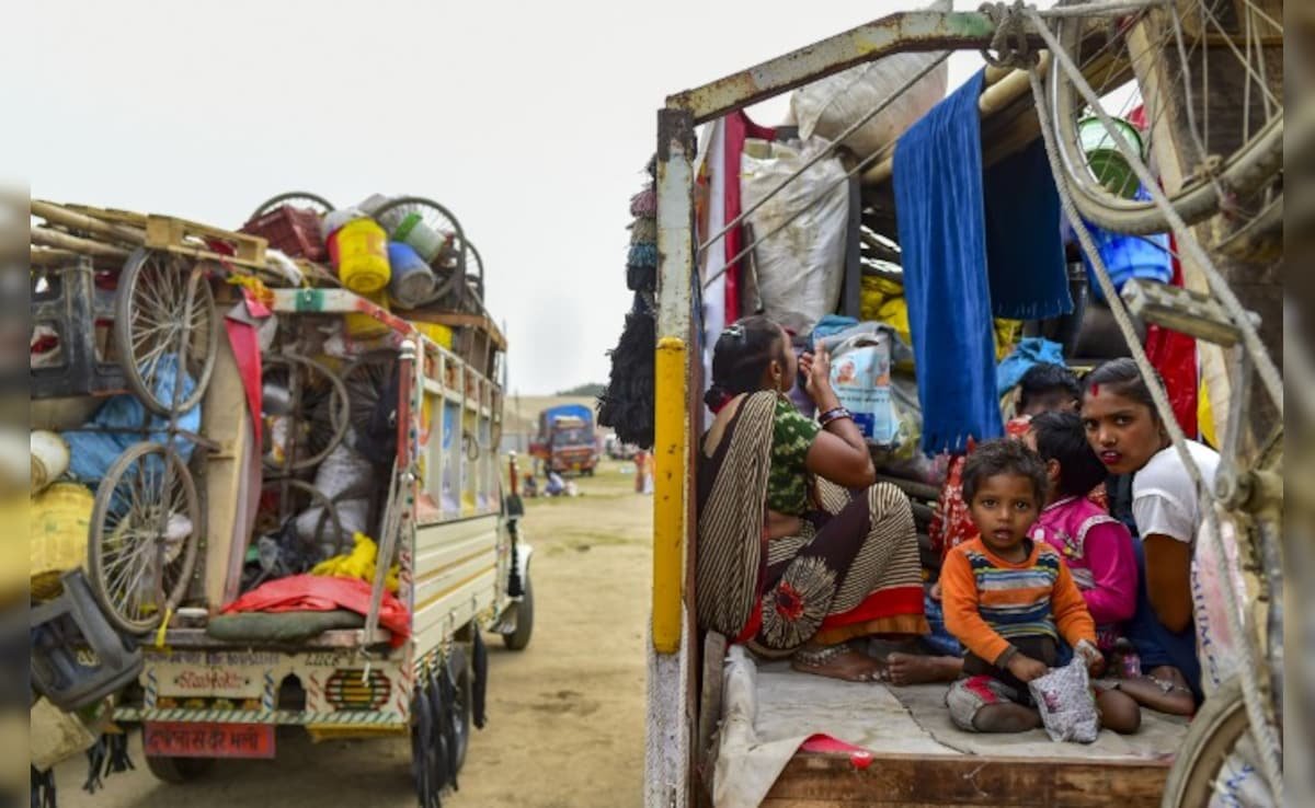 संगम घाट से लेकर शहर तक उदास… महाकुम्भ खत्म होने पर बोले लोग, अब कौन पूछेगा कितनी दूर है त्रिवेणी?